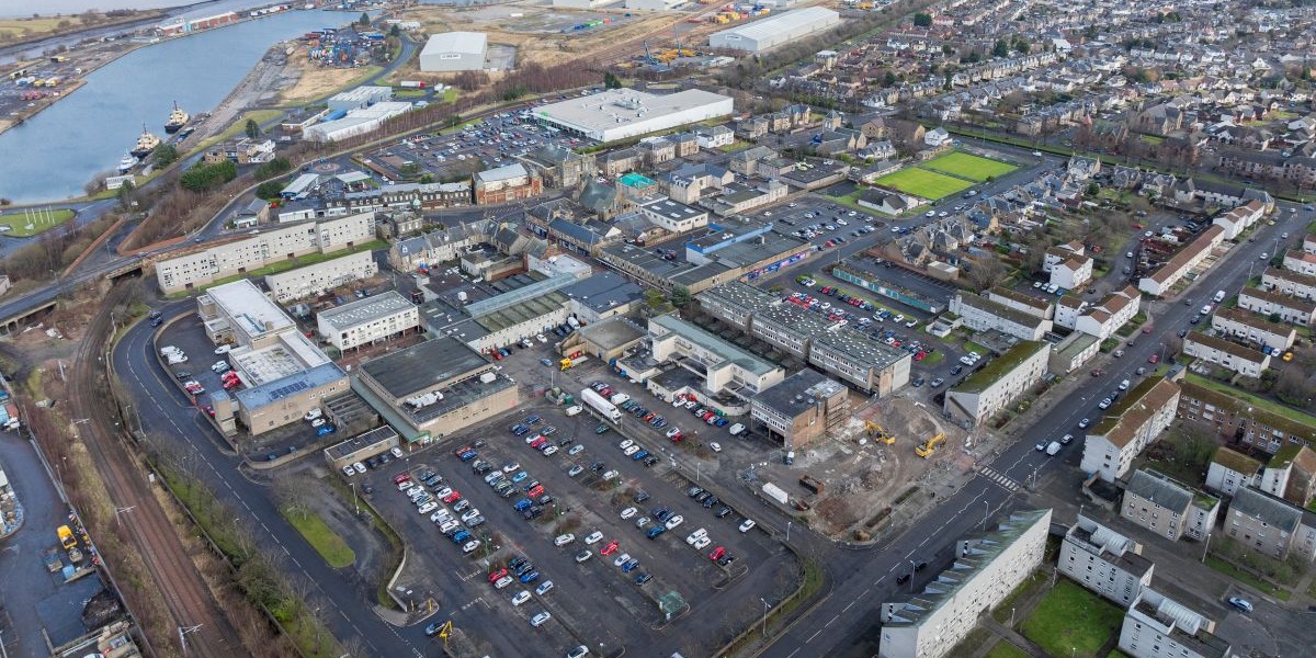 📷 Aerial view of Grangemouth town centre. Image courtesy of Scotdrone.