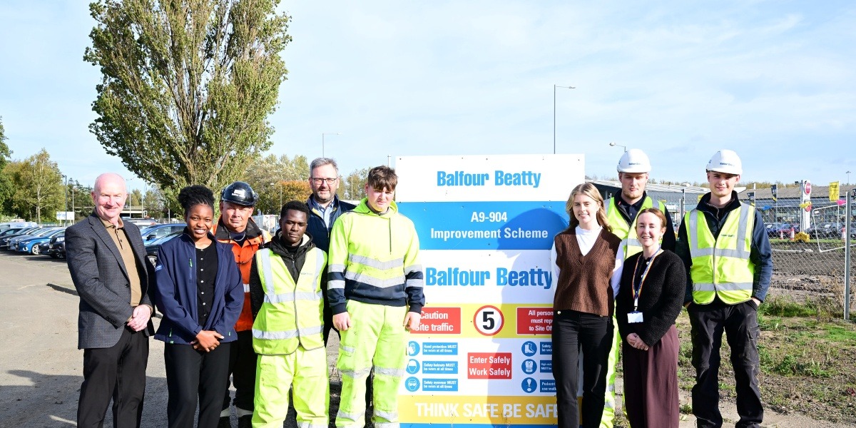 📷 Councillor Garner with the new apprentices, council officers and Balfour Beatty employees at the A9/A904 Improvement Project site.  