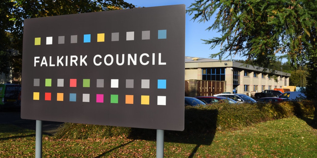 📷 Falkirk Council sign at its Foundry office.