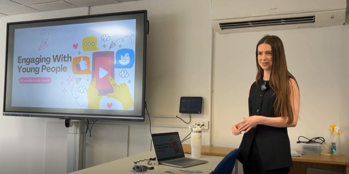 📷 Christie presenting her project on Engaging with Young People