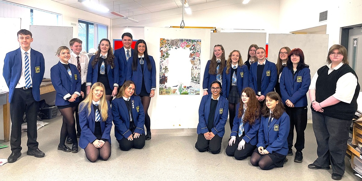 📷 Pupils from Larbert and Braes High Schools pictured with the new artwork.